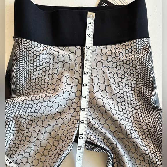 NWOT.  Christian Lacroix X- Ultracor Leggings Size Small - Picture 9 of 13